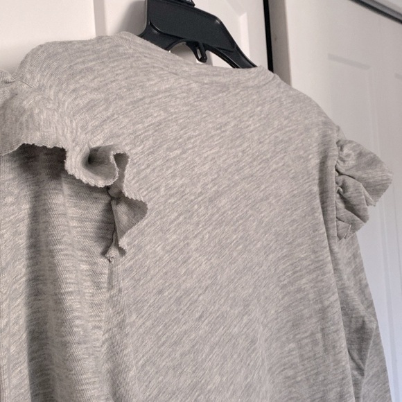 NWOT [Frame] Ruffled Shoulder Long-Sleeved Gray Shirt Women’s Size Medium - Picture 5 of 9
